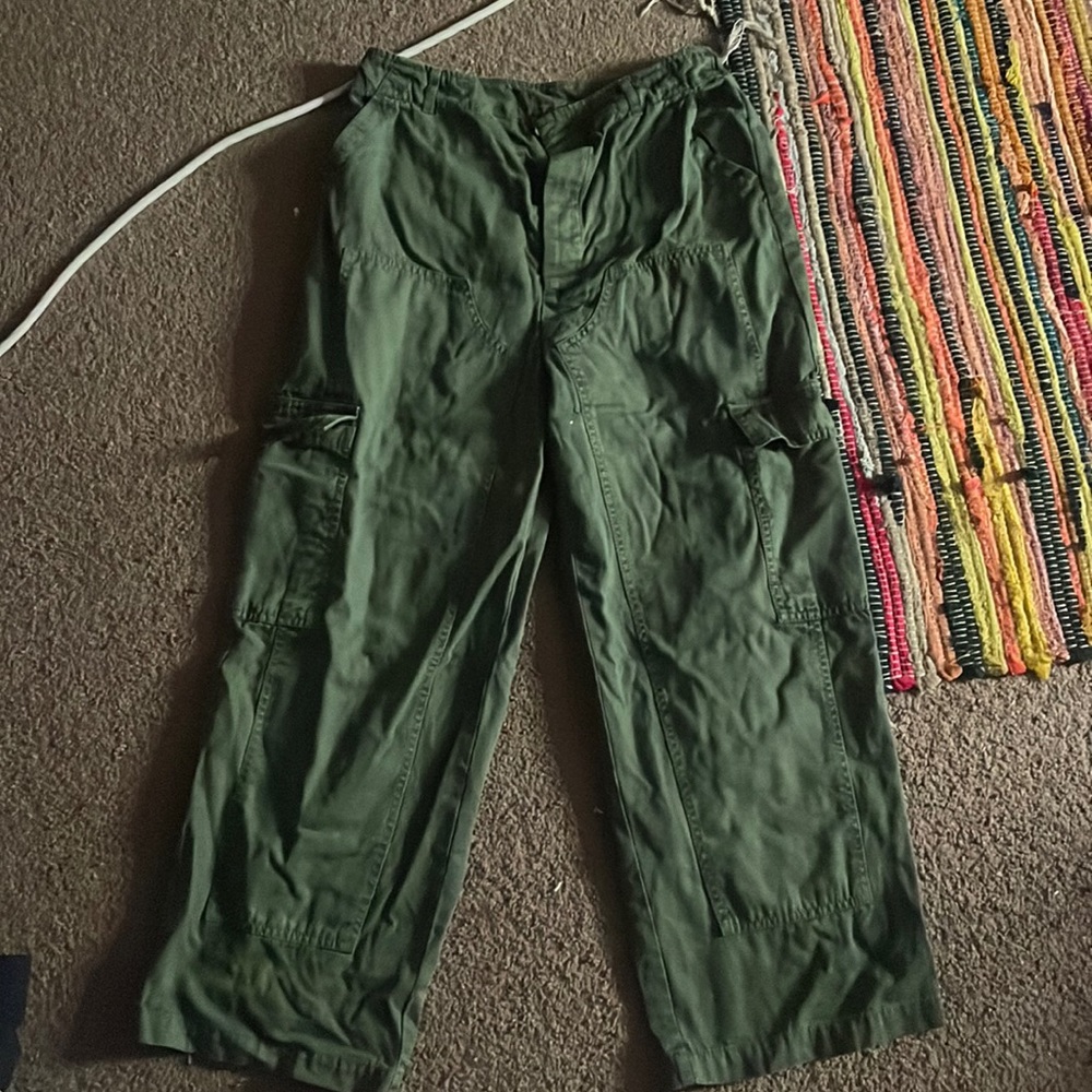 Green cargo pants